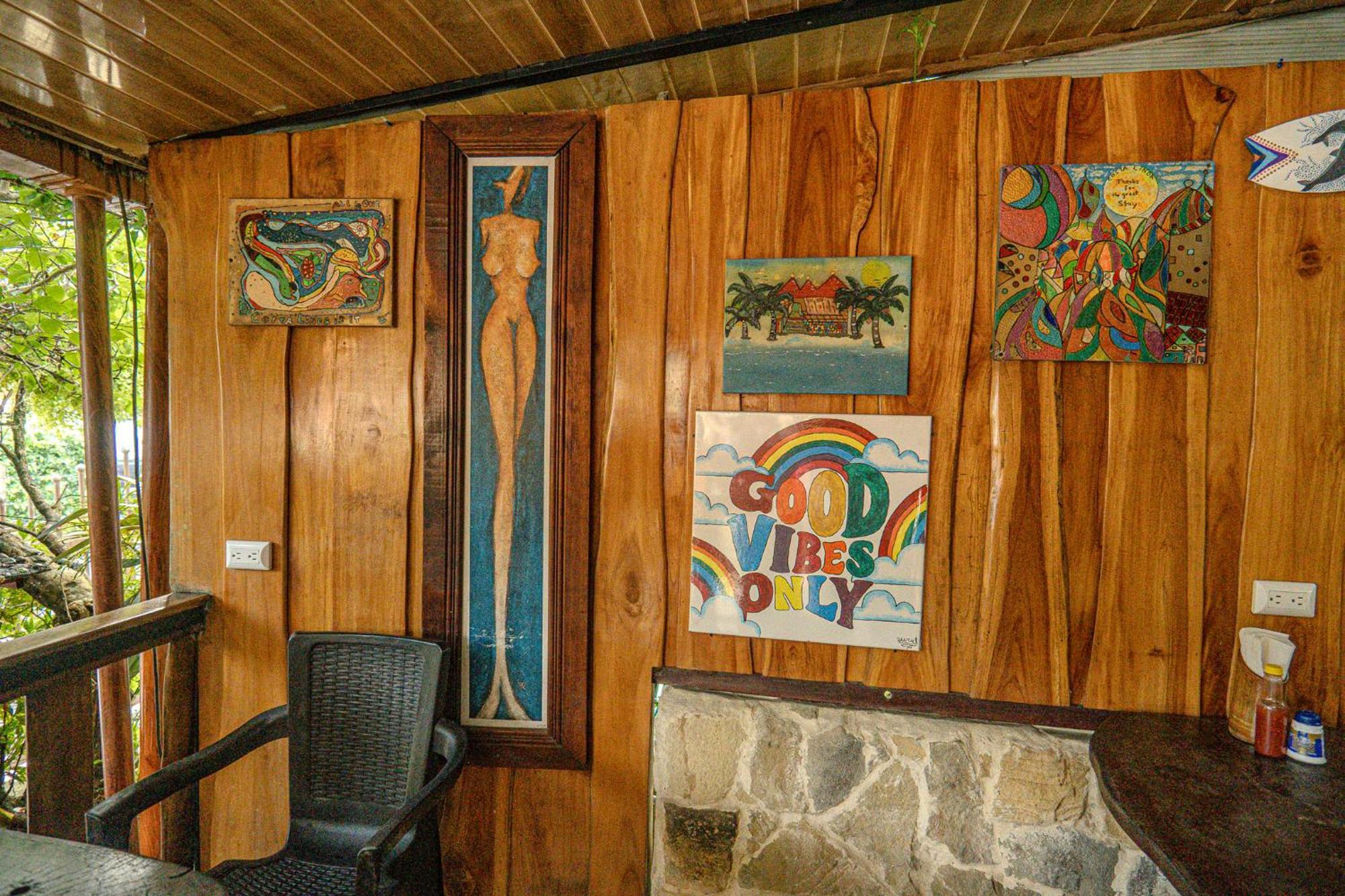 Costa Linda Art Hostel Manuel Antonio Exterior foto